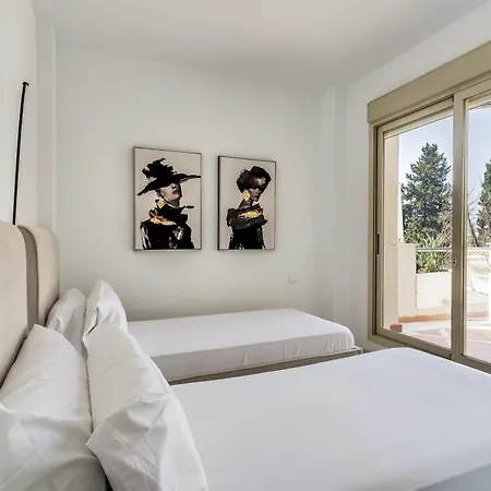 Molo Residences Boutique & מלון דירות