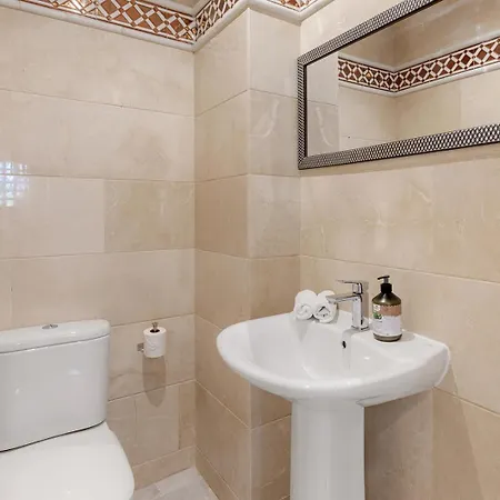 מלון דירות Molo Residences Boutique &