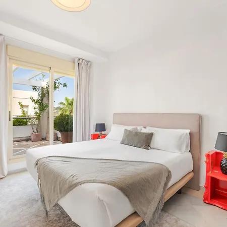 מלון דירות Molo Residences Boutique & 4*