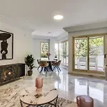 Molo Residences Boutique & 4*
