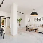 Molo Residences Boutique & 4*