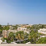Molo Residences Boutique Apartments&spa 4*