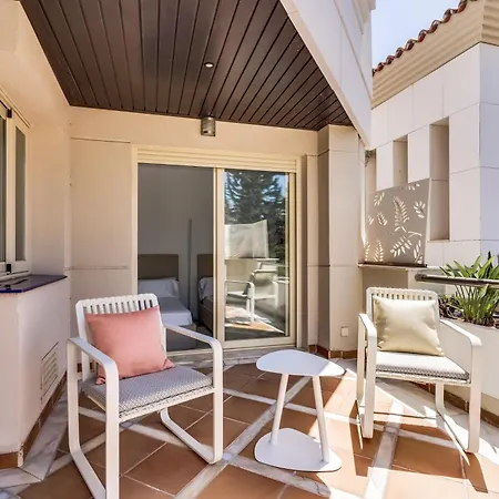 Molo Residences Boutique Apartments&spa 4*