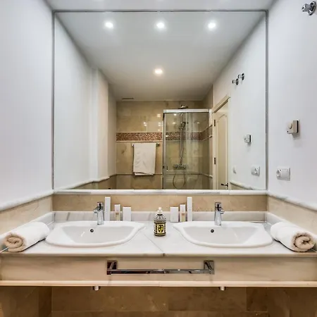 Molo Residences Boutique & マルベーリャ