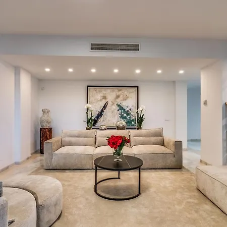 アパートホテル Molo Residences Boutique & 4*