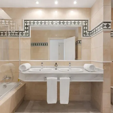 Molo Residences Boutique & شقة فندقية