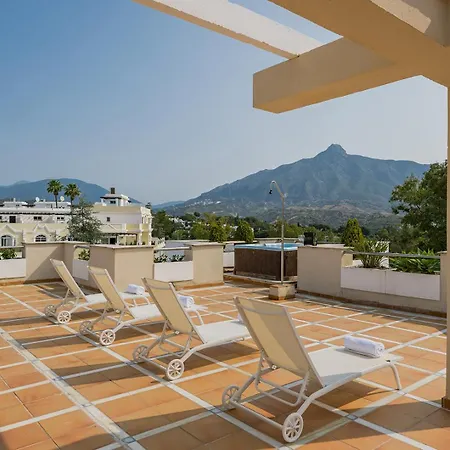Molo Residences Boutique & 4*