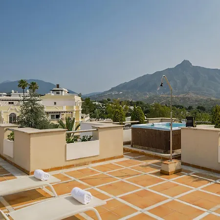 Molo Residences Boutique & 4*