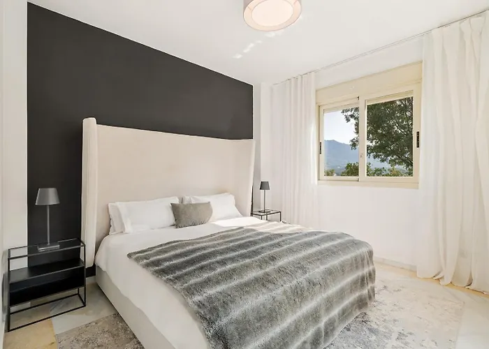 Molo Residences Boutique & Апарт-готель 4*
