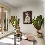 Molo Residences Boutique &