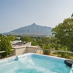 Molo Residences Boutique & 公寓式酒店 4*