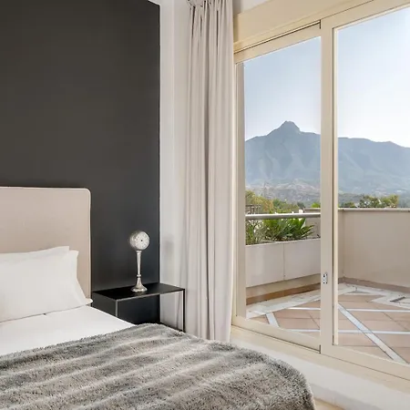 Molo Residences Boutique & 4* 마르베야