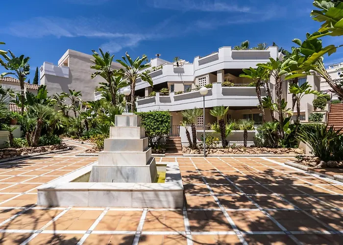 Molo Residences Boutique & 4* מארבלה