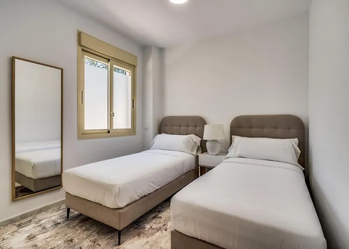 Molo Residences Boutique & מלון דירות מארבלה