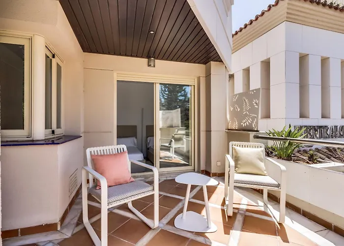 Molo Residences Boutique & 4*