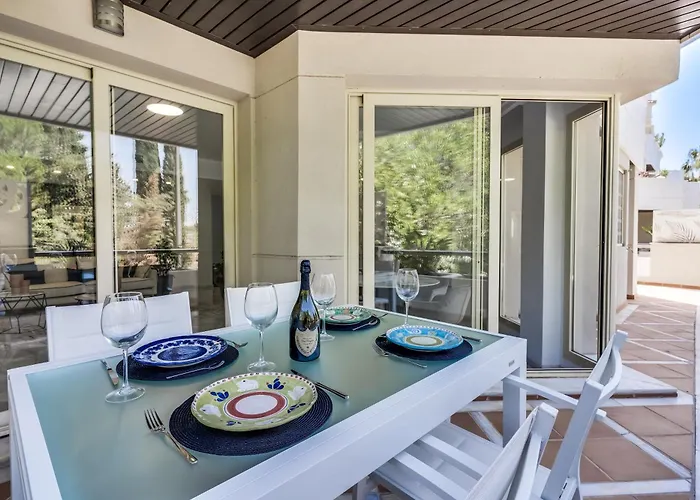 Molo Residences Boutique & 4* מארבלה