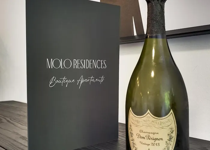 Molo Residences Boutique & מלון דירות