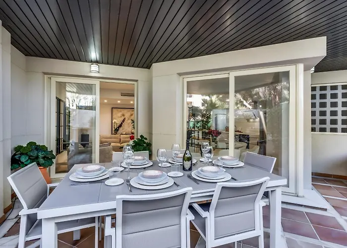 Molo Residences Boutique & 4*