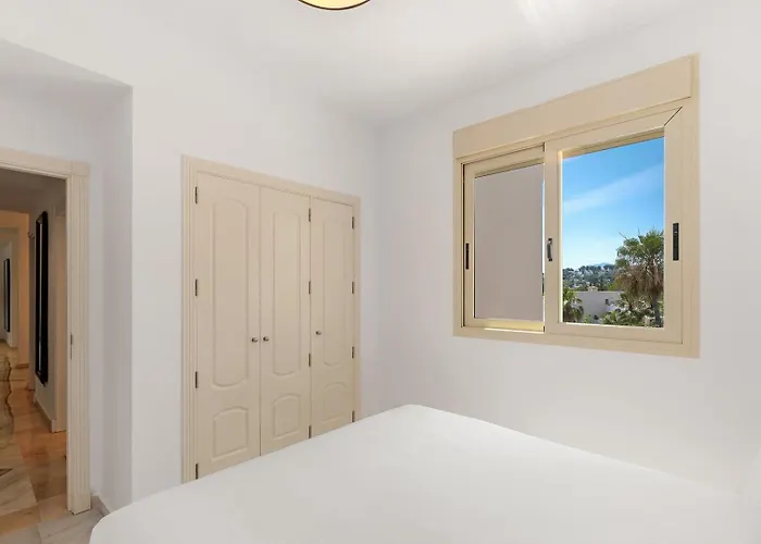 Molo Residences Boutique & מלון דירות מארבלה