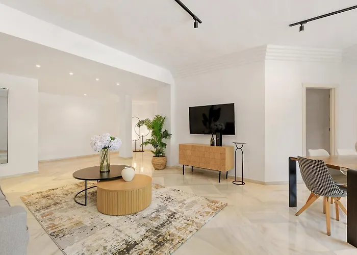 Molo Residences Boutique & 4* מארבלה