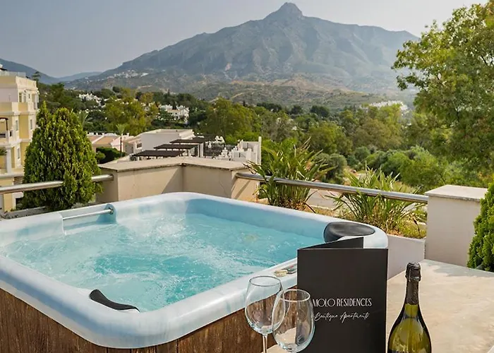 Molo Residences Boutique & 4* מארבלה