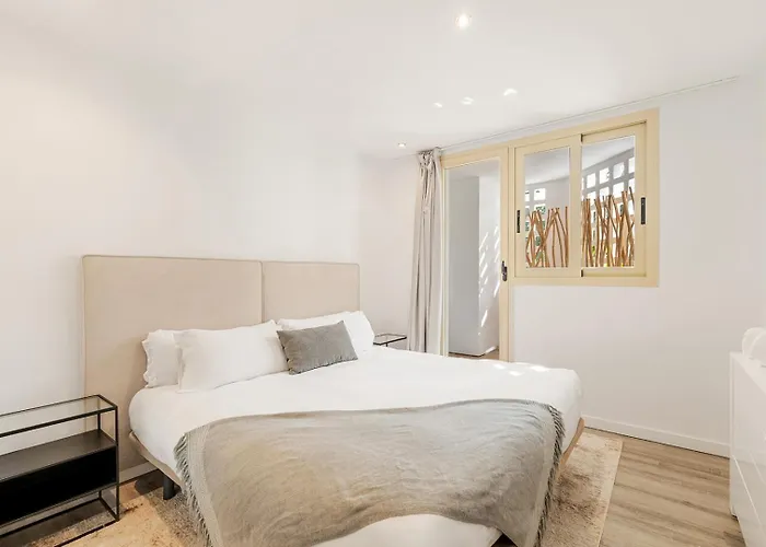 Molo Residences Boutique & מארבלה