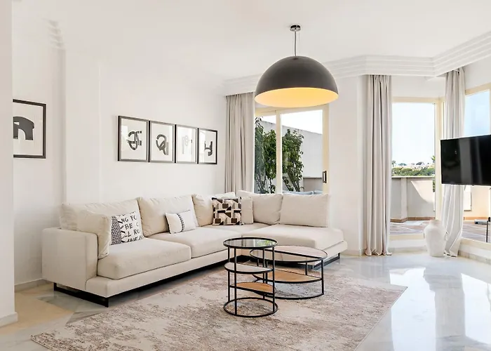 Molo Residences Boutique & מלון דירות 4*