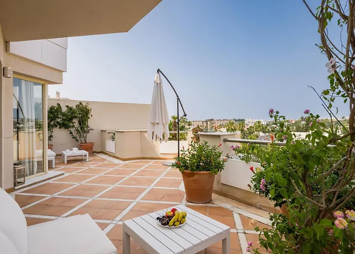 Molo Residences Boutique & מלון דירות 4*